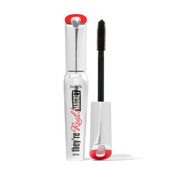 BENEFIT MASCARA THEY’RE REAL! MAGNET