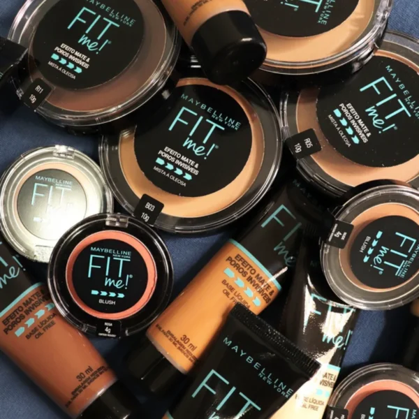 MAYBELLINE NEW YORK FIT ME- PERFECT MATTE FINISH & PORELESS POWDER THAT LASTS UP TO 16 HOURS - Image 4