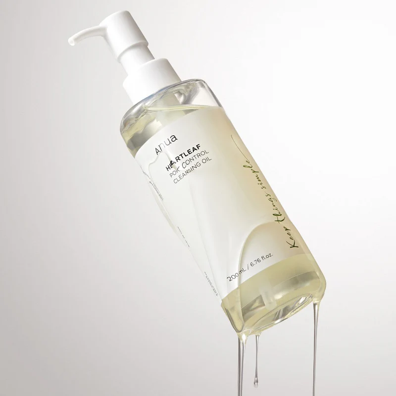 HEARTLEAF PORE CONTROL CLEANSING OIL 200 ML - Image 2